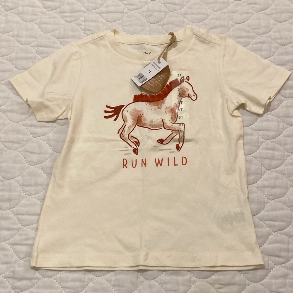 Dip Cream Horse Graphic Tee